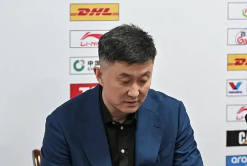 开云体育官方入口-疆粤赛后采访！杜锋不满进攻暗示4球员，格兰强调防守谈新援情况
