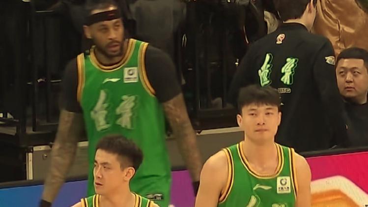 开云体育官方网站-赵继伟6+4+5+1！哈维11+3，布罗金顿5+1，鄢手骐0分，辽篮领先6分